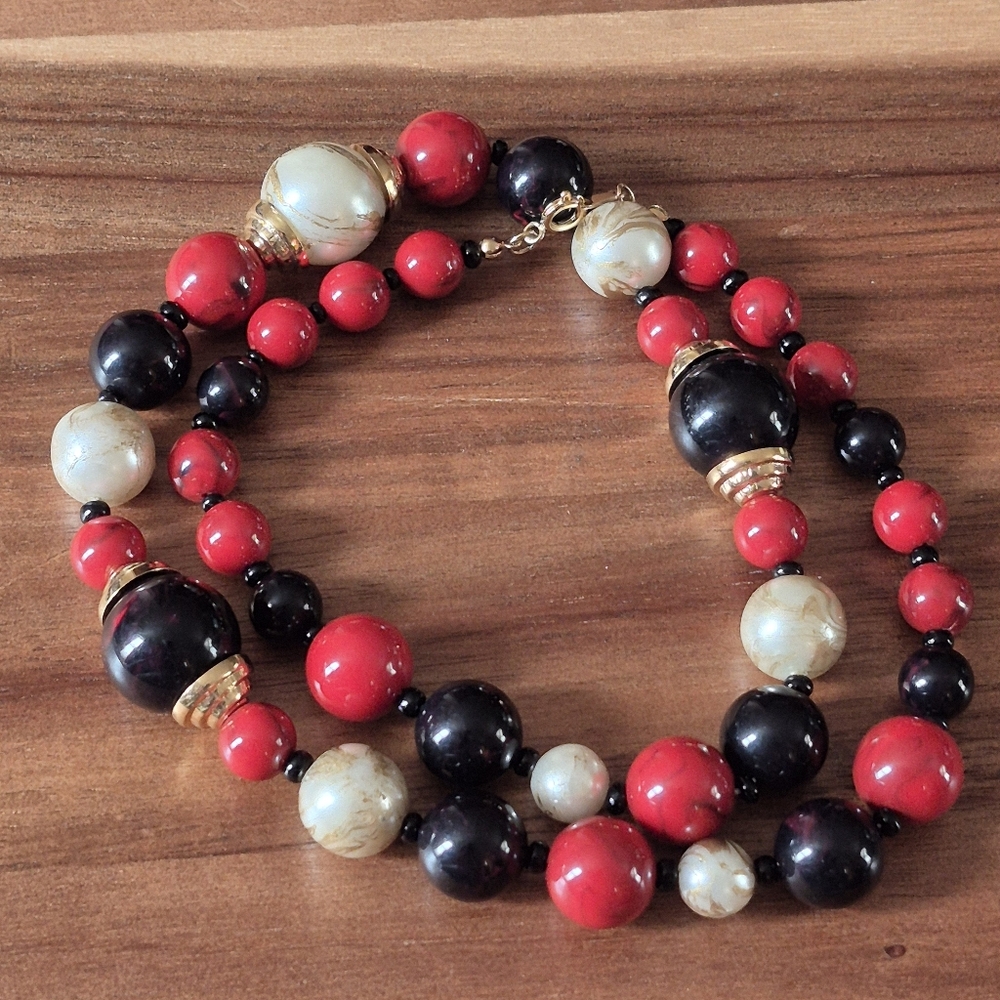 Vintage Colorful Bead Necklace
